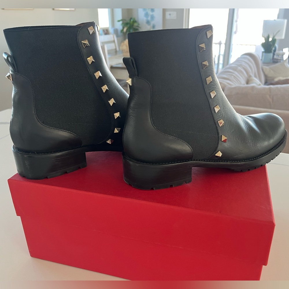 Valentino Garavani Rockstud Leather Chelsea Boots Black Sz 39 / 8.5 - Picture 6 of 14